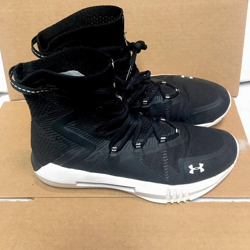 UNDER ARMOUR Women's HIGHLIGHT ACE Volleyball Athletic Shoes Black/White 9.5